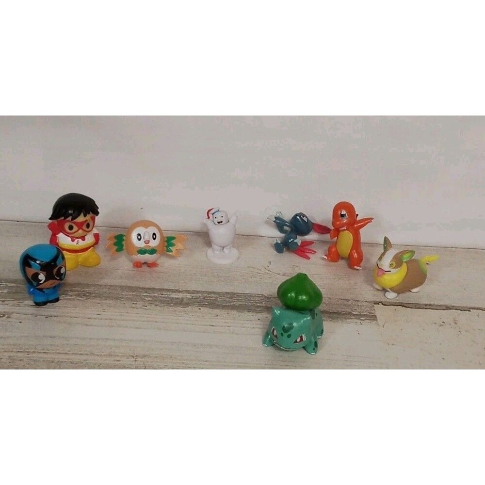 Pokemon / Ryan's‎ World Random Mini Figurines